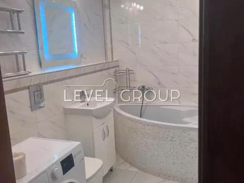 квартира за адресою Феодосійська вул., 3