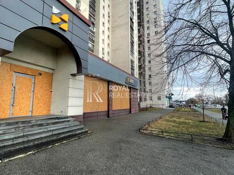 коммерческая по адресу Днепровская набережная ул., 13