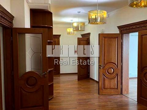 комерційна за адресою Кловський узвіз, 7