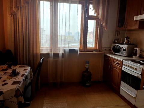 квартира по адресу Червоной Калины просп. (Владимира Маяковского), 4