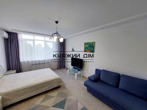 квартира за адресою Володимира Івасюка просп. (Героїв Сталінграду), 2-Д