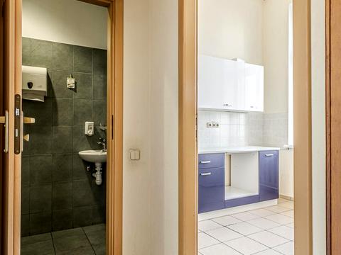 комерційна за адресою Велика Васильківська вул. (Червоноармійська), 41