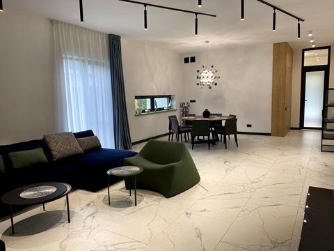 будинок за адресою Анатолія Солов'яненка вул.