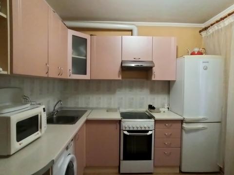 квартира за адресою Романа Шухевича просп. (Генерала Ватутіна), 2