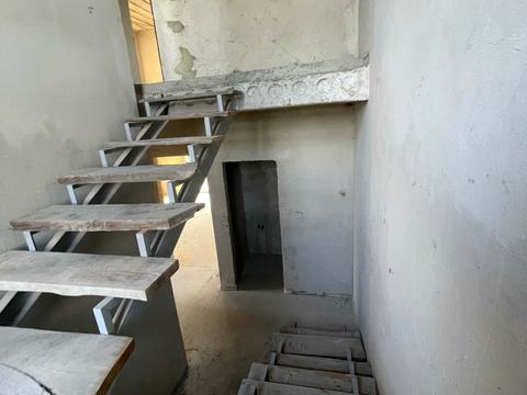 будинок за адресою Лугова