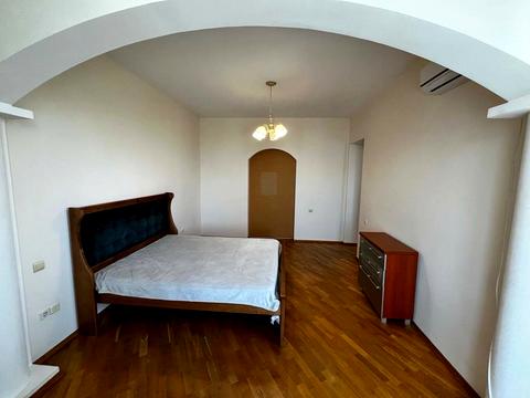 квартира за адресою Лесі Українки, 13