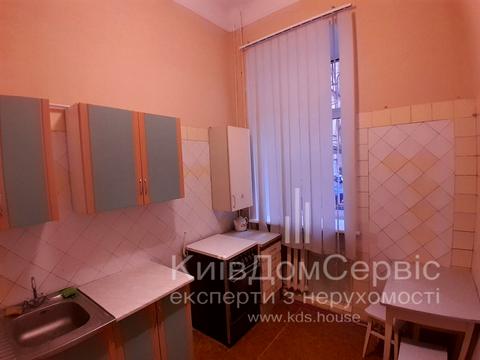 комерційна за адресою Євгена Чикаленка вул. (Пушкінська), 9-Б