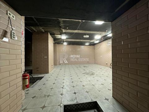 комерційна за адресою Музейний пров., 2В