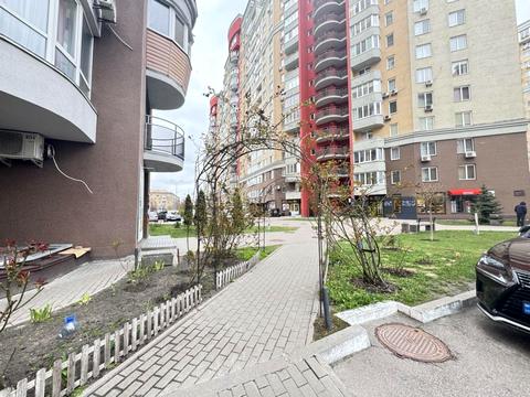 комерційна за адресою Юлії Здановської вул. (Ломоносова), 48-А