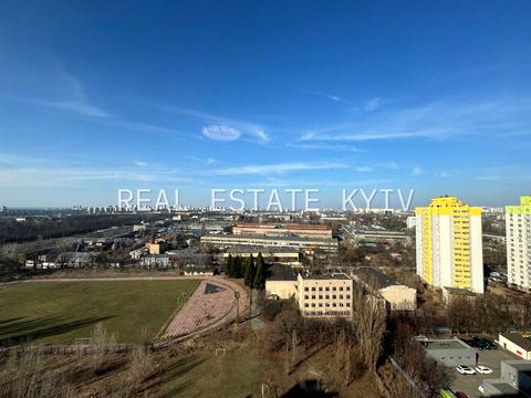 квартира за адресою Любомира Гузара просп. (Космонавта Комарова), 46-Б