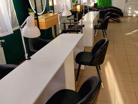 комерційна за адресою Тичини вул., 44
