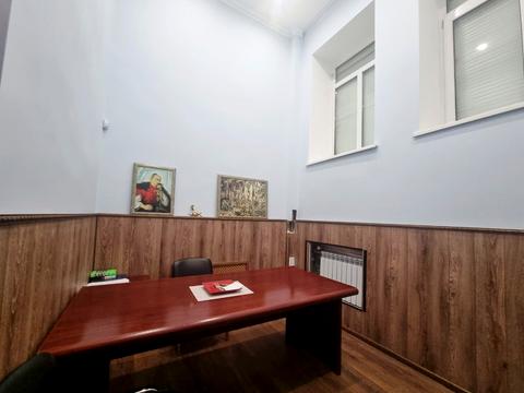 коммерческая по адресу Зоологическая ул., 6