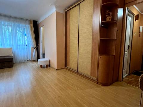 квартира за адресою Академіка Вернадського бульв., 59