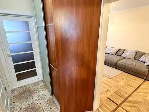 квартира за адресою Срібнокільська вул., 8-А