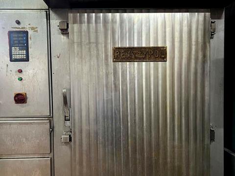 комерційна за адресою Шевченка, 16в