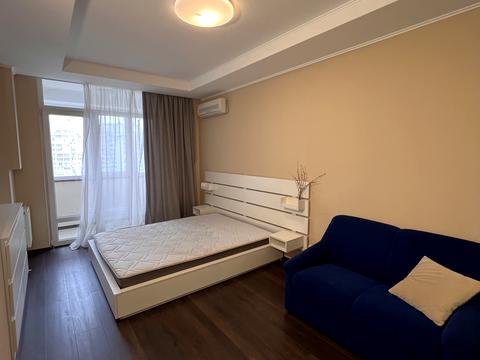 квартира за адресою Київ, Дніпровська набережна вул., 26