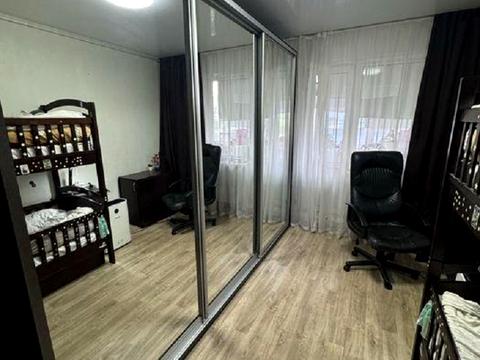 квартира за адресою Романа Шухевича просп. (Генерала Ватутіна), 10