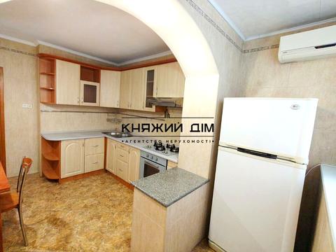 квартира за адресою Бориса Гмирі вул., 9-Б