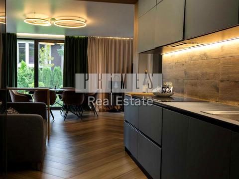 будинок за адресою Молодіжна вул.