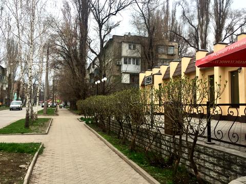 комерційна за адресою Дениса Комара вул. (Стрєльникова), 29