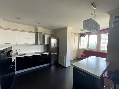 квартира за адресою Олени Пчілки вул., 2