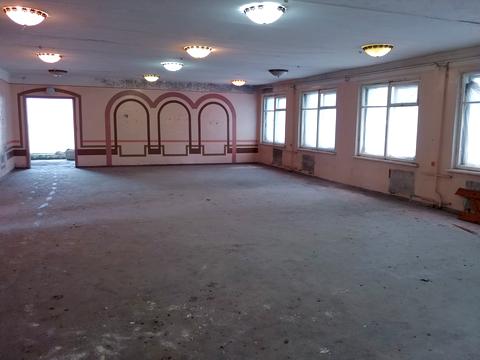комерційна за адресою пр. Праці, 2