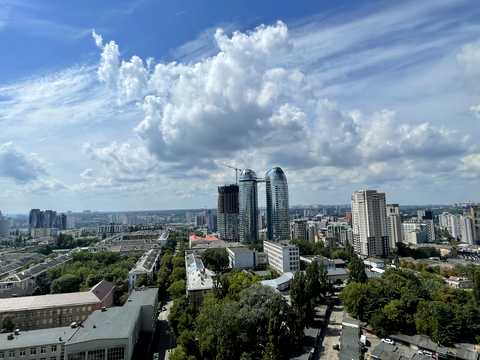 комерційна за адресою Київ, Євгена Коновальця вул. (Щорса), 44-А