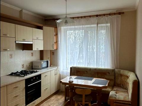 квартира за адресою житловий масив Тополя-1 вул., 8