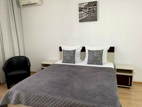 квартира за адресою Анни Ахматової вул., 30