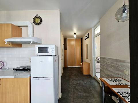 квартира за адресою Любомира Гузара просп. (Космонавта Комарова), 11