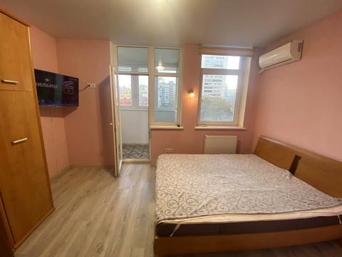 квартира по адресу Олены Пчилки ул., 3-В