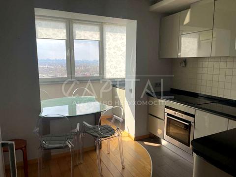 квартира за адресою Райдужна вул., 37