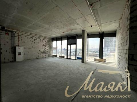 коммерческая по адресу Днепровская набережная ул., 15