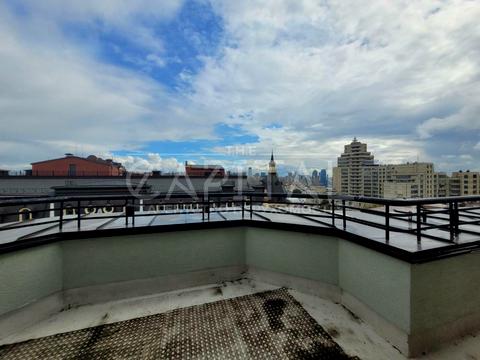 комерційна за адресою Володимирська вул., 38