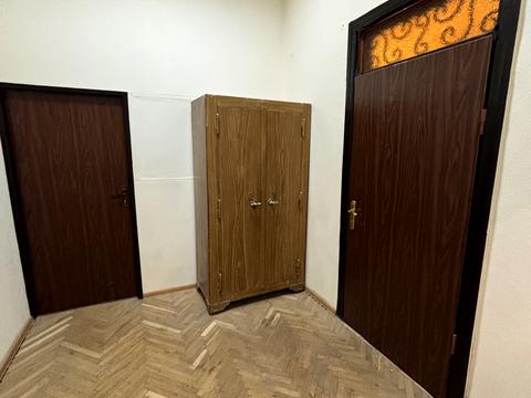 комерційна за адресою Велика Васильківська вул. (Червоноармійська), 13/1