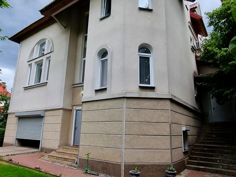 будинок за адресою Каштанова вул.