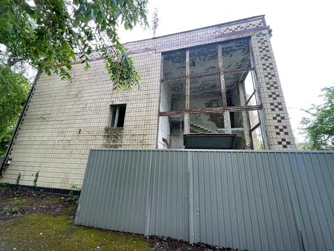 коммерческая по адресу Перлинна вул., 3