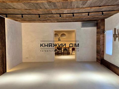 комерційна за адресою Кудрявська вул., 16