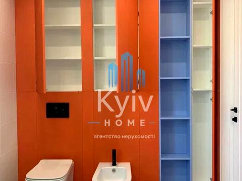 дом по адресу вул. Набережна