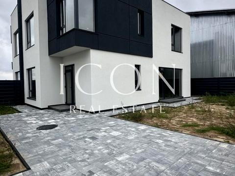 будинок за адресою Квітнева вул.