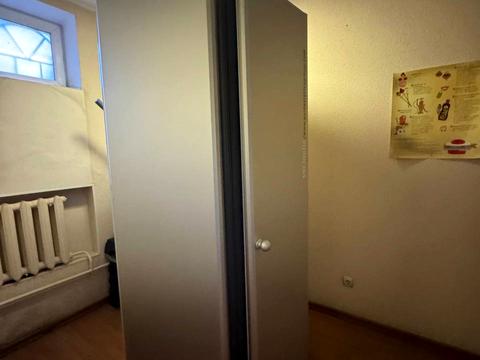 комерційна за адресою Семінарська вул., 15а