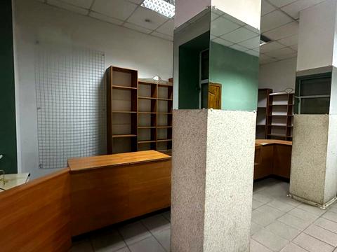 комерційна за адресою Івана Франка вул., 27