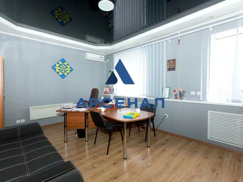 комерційна за адресою Чубанова вул., 8