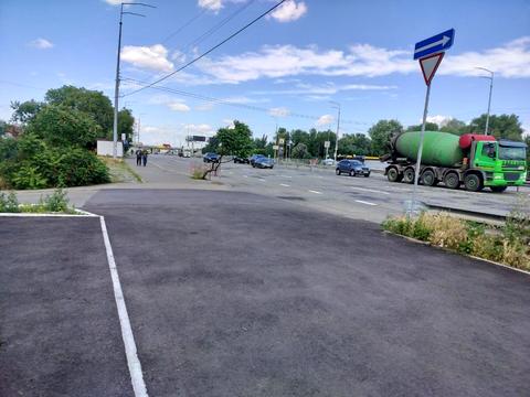 комерційна за адресою Передова вул., 1