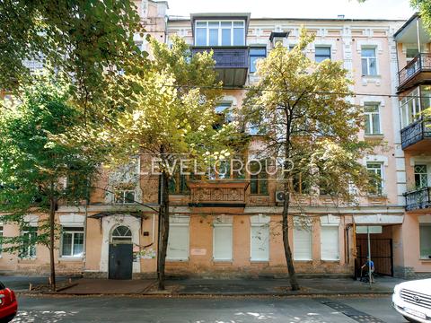 комерційна за адресою Левандовська вул. (Аніщенка), 8
