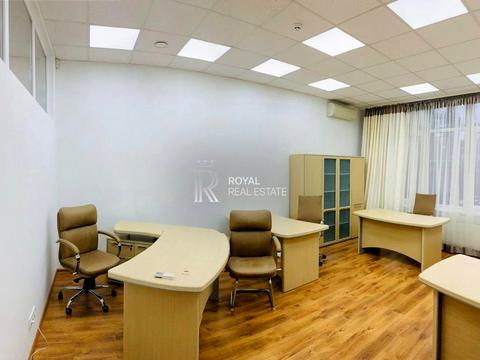 коммерческая по адресу Леси Украинки бульв., 7-Б