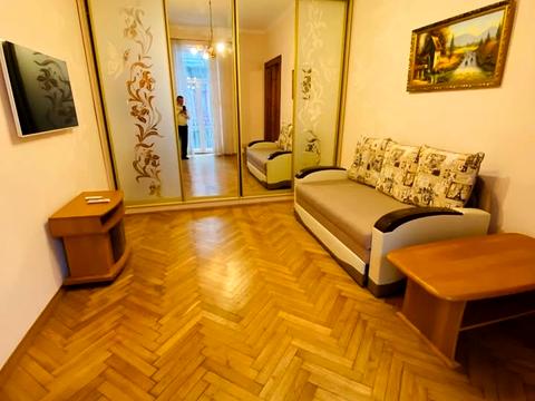 квартира по адресу Поповича ул., 3