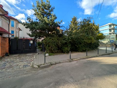 коммерческая по адресу Мельника ул. (Черняховского), 20