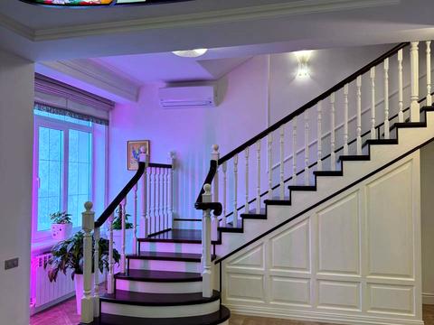 квартира за адресою Наддніпрянський просп. (50 років СРСР), 8