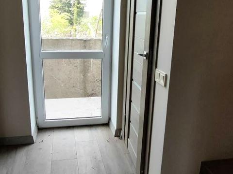 будинок за адресою Центральна вул., 1а